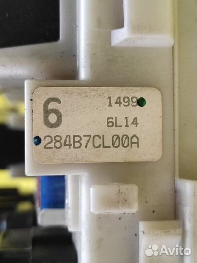 Блок предохранителей Infiniti Fx35 S50 VQ35DE