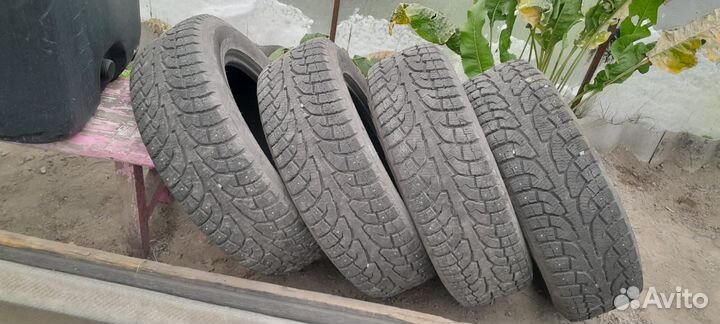Hankook AH22 215/65 R16 98T
