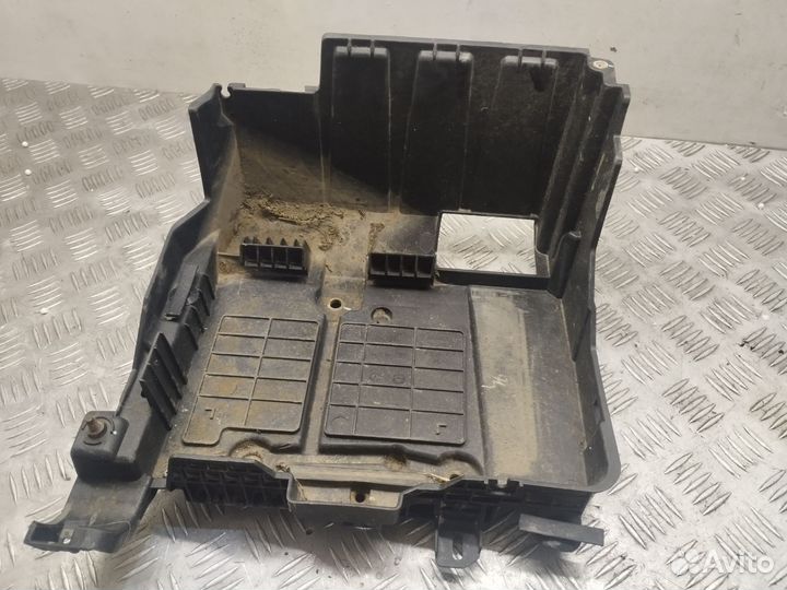 Корпус аккумулятора Renault Megane II