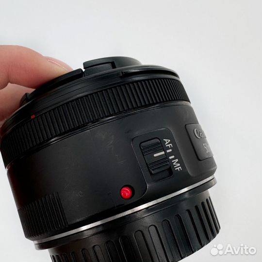 Canon EF 50mm f/1.8 STM