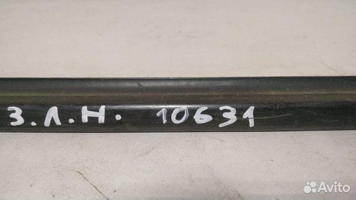 Уплотнитель стекла двери задний левый Daewoo Nexia