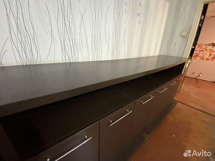 Полка для телевизора