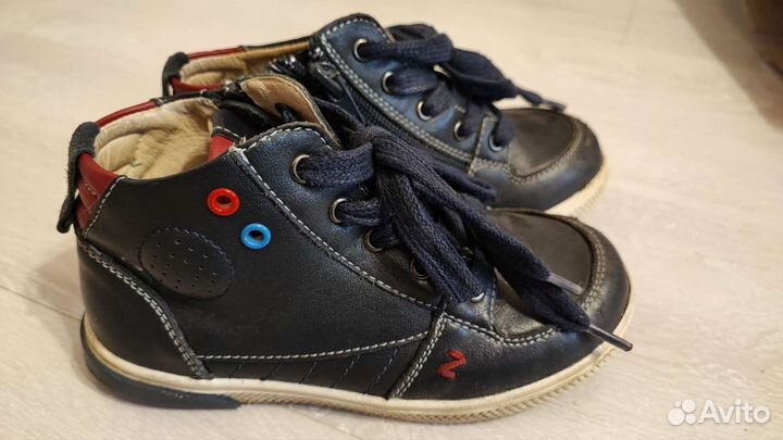 Ботинки 28 и 31 рр