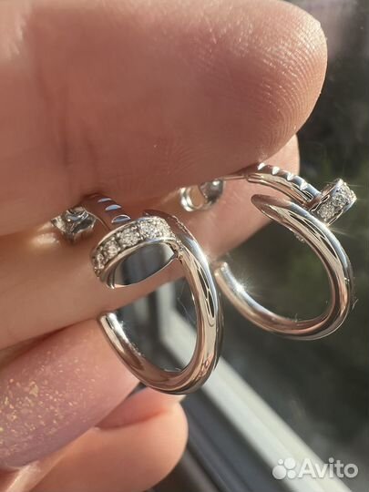 Золотые серьги с бриллиантами Cartier Clou 750пр