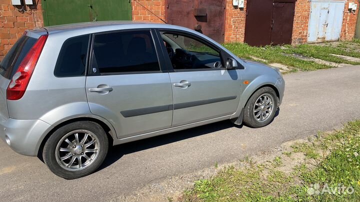 Ford Fiesta 1.6 AT, 2008, 145 000 км