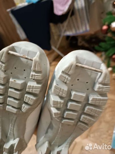 Лыжные ботинки