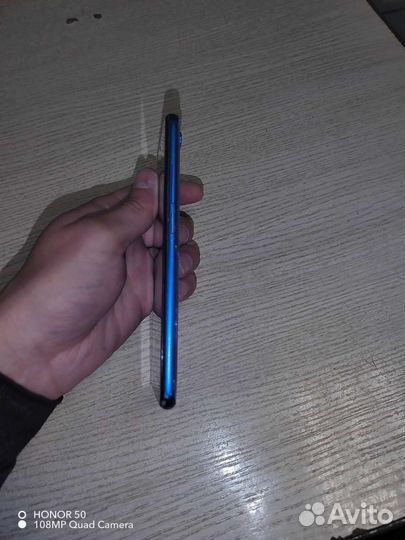 Телефон honor 10