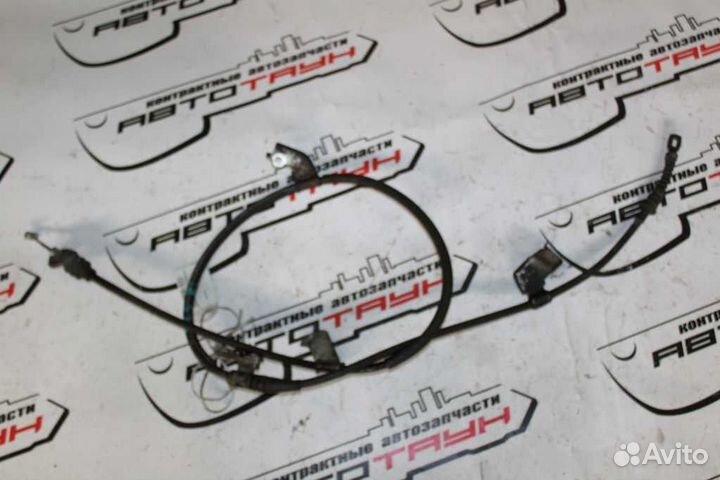 Тросик ручника honda acura integra RSX DC5 левый 47560S6M023 2WD