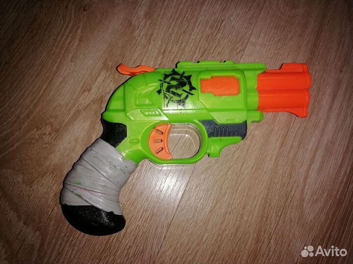 Пистолеты игрушечные (разные)