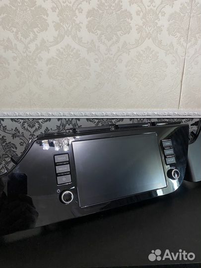 Штатная магнитола Kia Rio 4