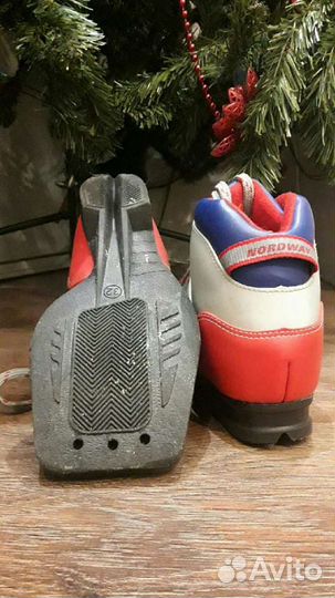 Лыжные ботинки р. 32