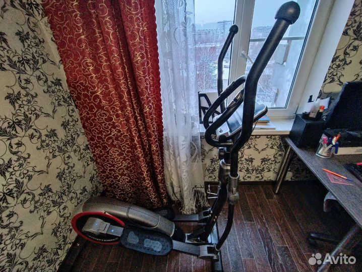 Эллиптический тренажер Cardiopower E200