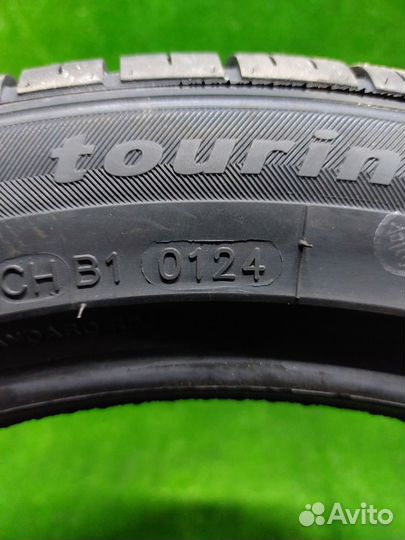 Charmhoo CH01 Touring 215/45 R17