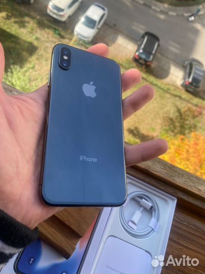 iPhone X, 64 ГБ