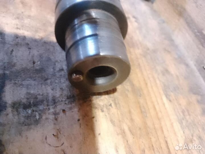 Распредвал