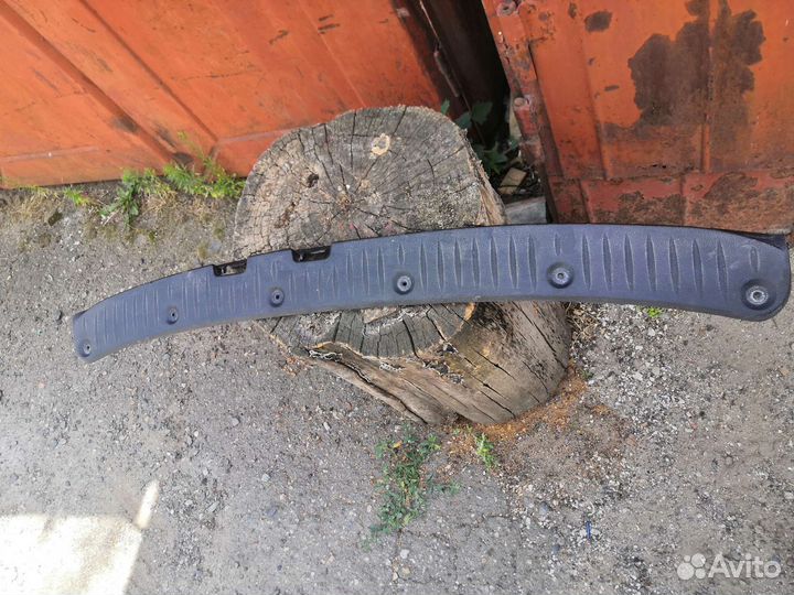 Порог багажника на ларгус