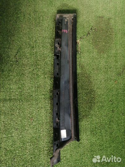 Накладка (кузов наружные) передняя правая Ford