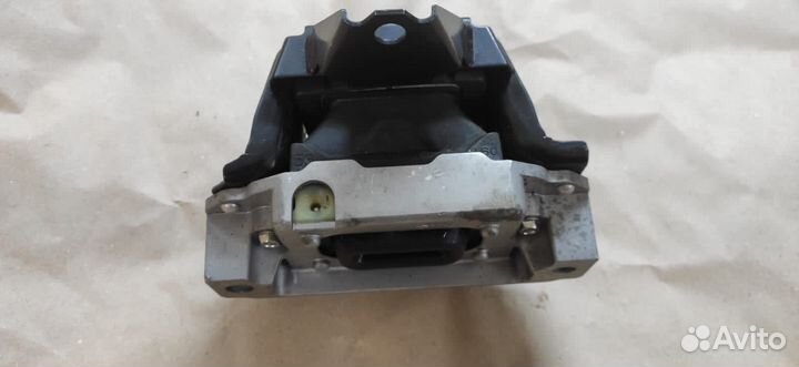 Подушка двигателя mitsubishi outlander