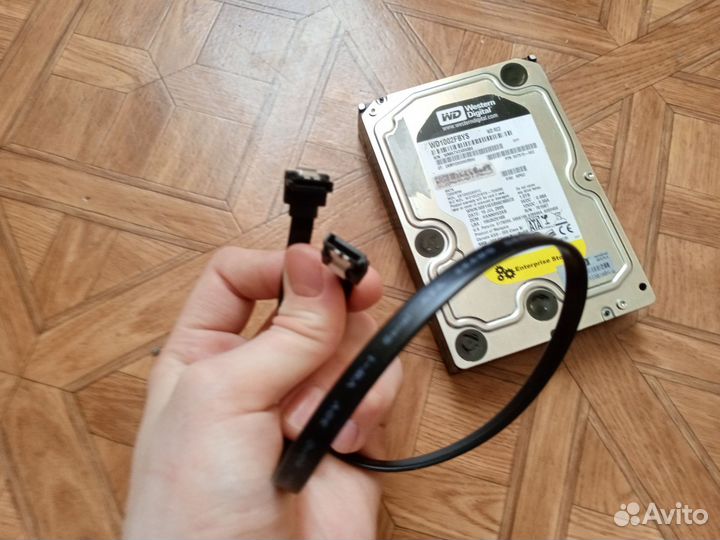 Жесткий диск western digital 1TB