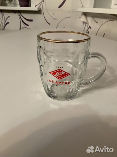 Пивная кружка, бокал на ножке