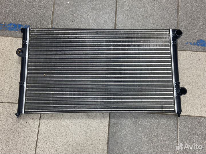 Радиатор охлаждения volkswagen golf 3 passat vento