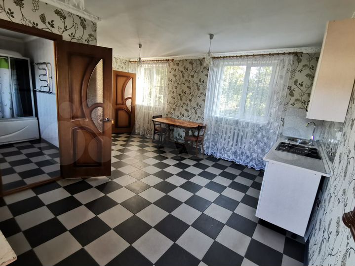 Дом 60 м² на участке 2 сот.