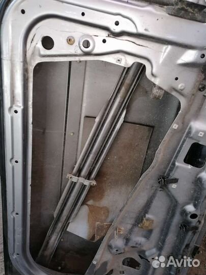 Дверь правая e39