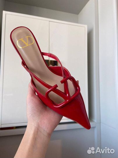 Босоножки Valentino
