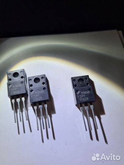 Транзистор N-канальный mosfet 51 А 250 В FDP51N25