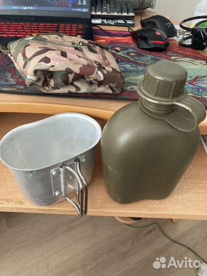 Армейская фляжка с котелком