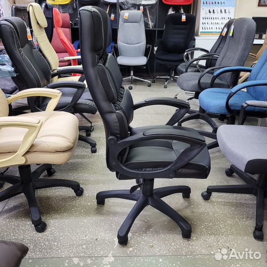 Компьютерное кресло офисное кресло