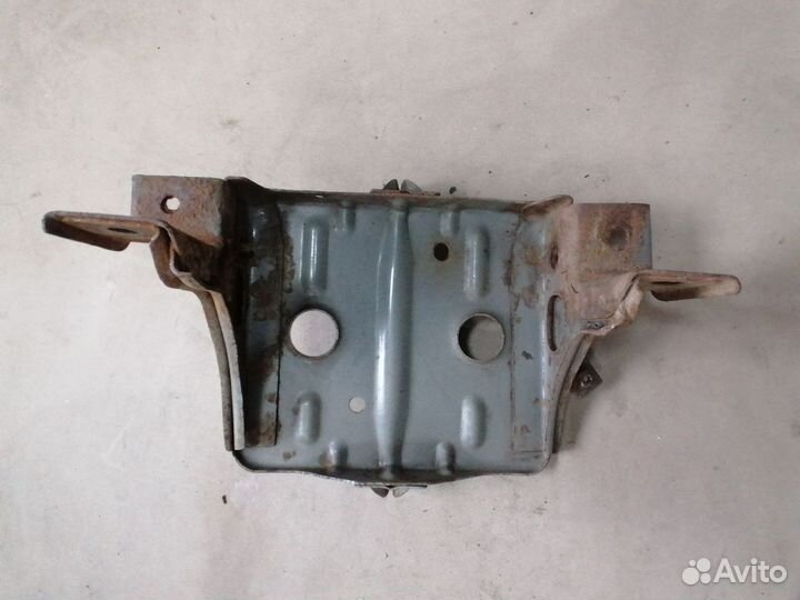 Площадка крепл. аккумулятора для Kia RIO 2000-2005