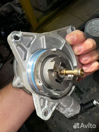 Вакуумный насос Kia Mohave 2 HM 3.0 D6EB 2020