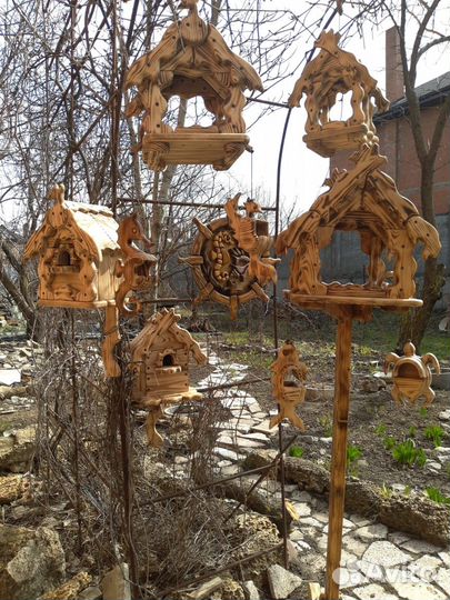 Кормушки, скворечники, бельчатник