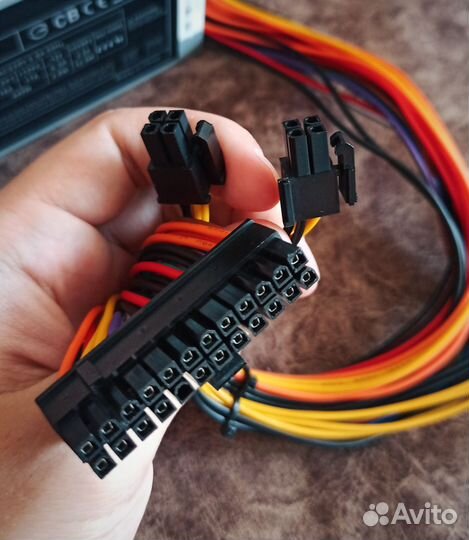 Блок питания Accord 600W 2x6+2pin на пломбах