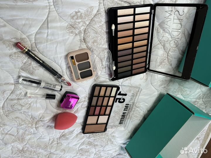 Набор косметики пакетом