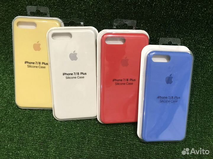 Силиконовый чехол на iPhone