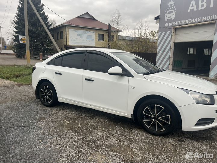 Chevrolet Cruze 1.6 МТ, 2012, 282 000 км