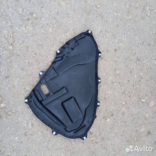 Накладка двери Lexus RX 4