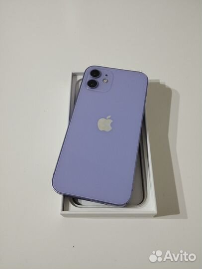 iPhone 12, 64 ГБ