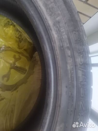 Nokian Tyres Hakka Black 255/45 R20