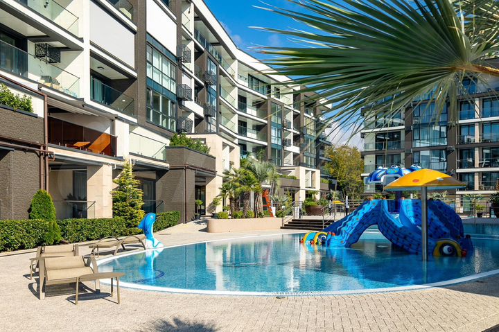 3-к. квартира, 175 м², 1/3 эт.