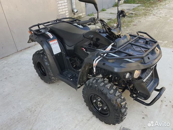 Квадроцикл Linhai yamaha 150 черный