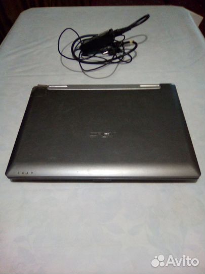 Ноутбук asus