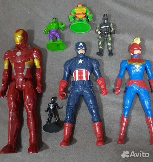 Фигурка супермен