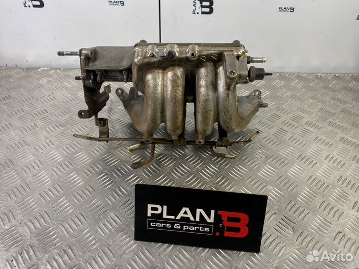 Коллектор впускной Toyota Carina E 1992