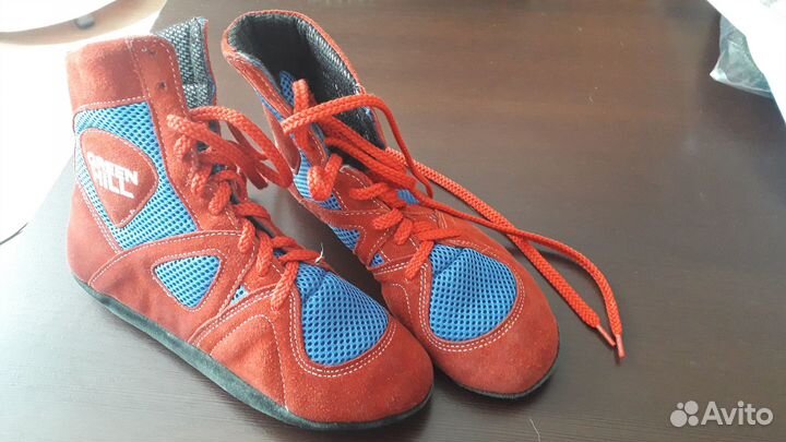 Куртка и обувь для занятий самбо