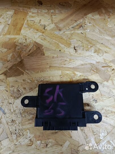 Блок управления парктрониками Cadillac SRX 2