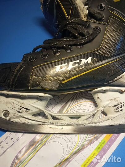 Коньки хоккейные 38