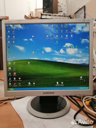 Монитор Samsung 710N